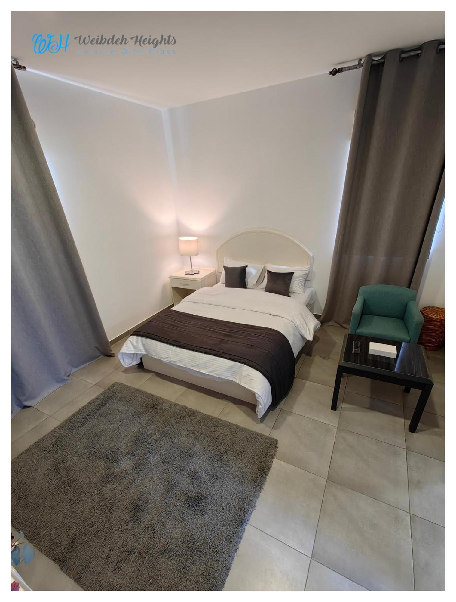 Weibdeh Heights Hotel Suites Амман Экстерьер фото